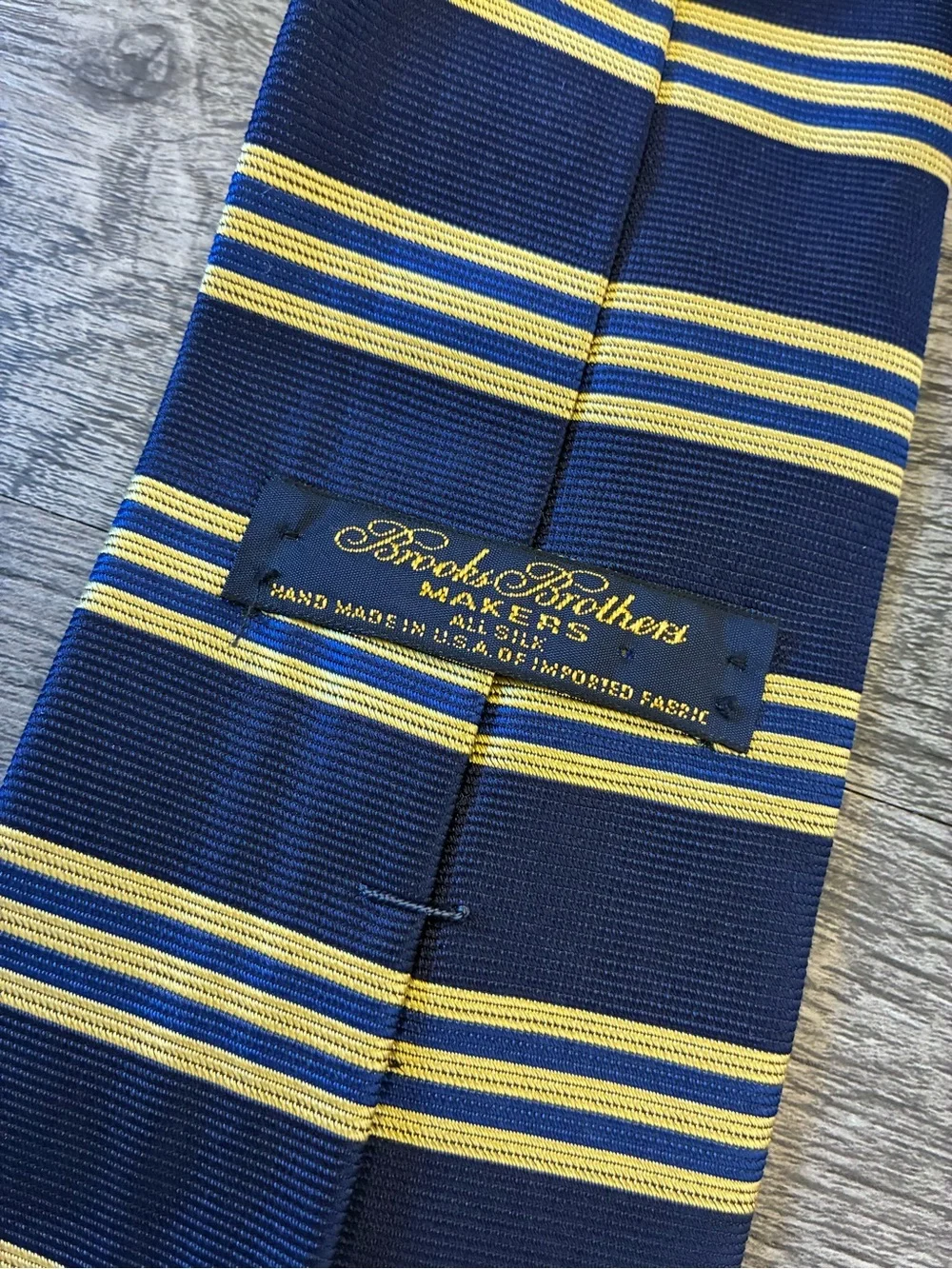 Brooks Brothers Makers BLUE Gold Striped Silk Necktie Tie Made In USA